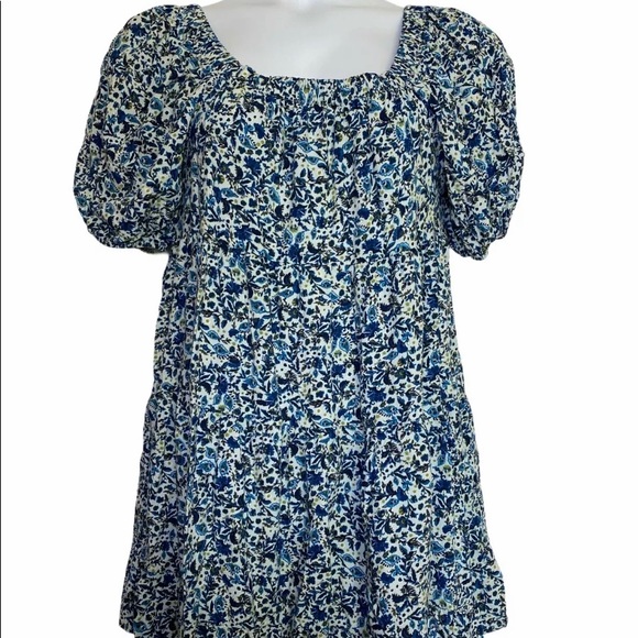 wild fable Dresses & Skirts - Wild Fable Blue Floral babydoll mini dress M NWT